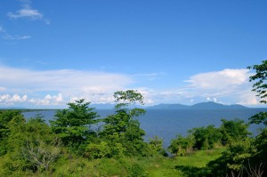 panorama indah dari bukit di pulau kumbang  by irwansyah SiMPANG MANDIRI PRODUCTION_resize